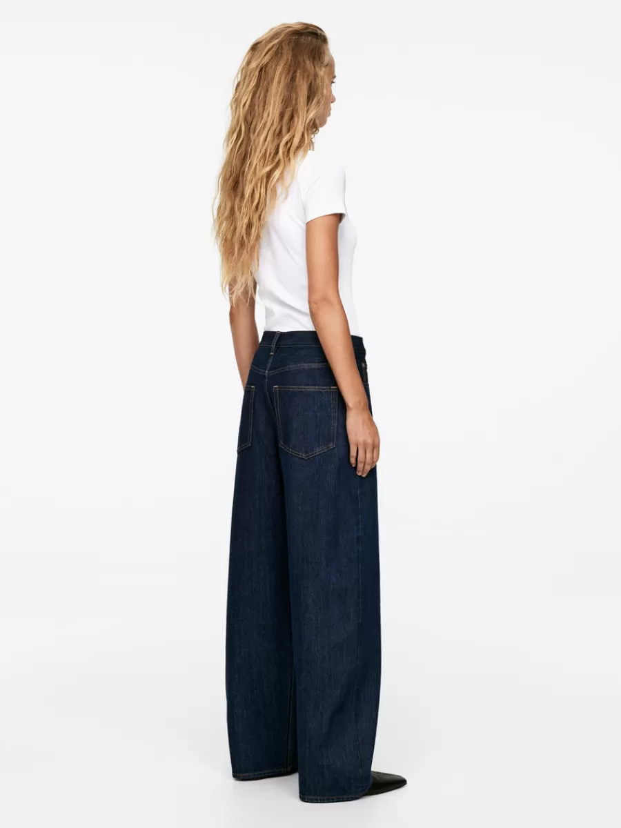 Shop ARKET AMBER Loose Jeans Dark Blue