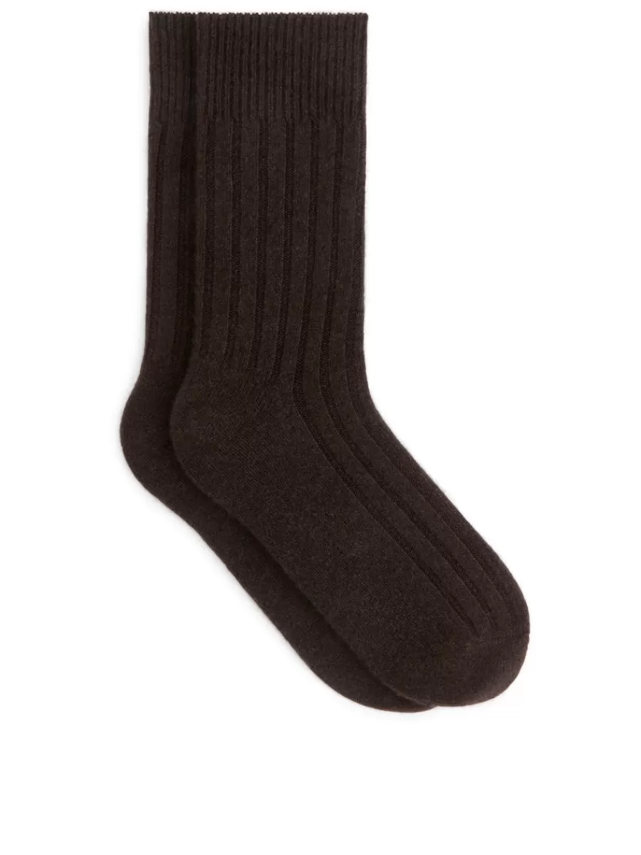 Discount ARKET Cashmere Socks Brown