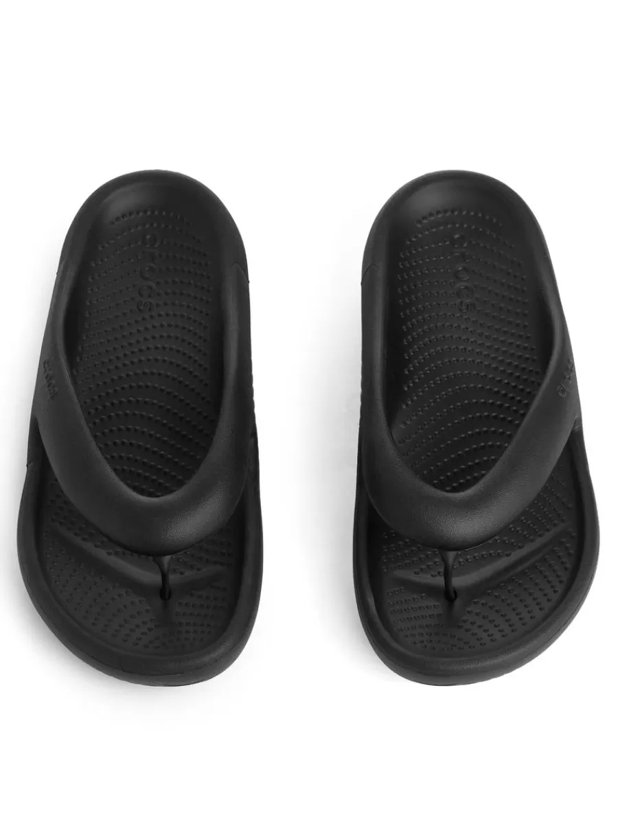 Clearance ARKET Crocs Mellow Recovery Flip Flops Black