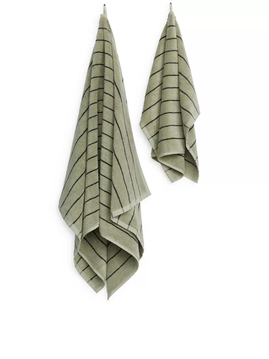 Best Sale ARKET Hand Towel 50 X 70 Cm Sage/Black