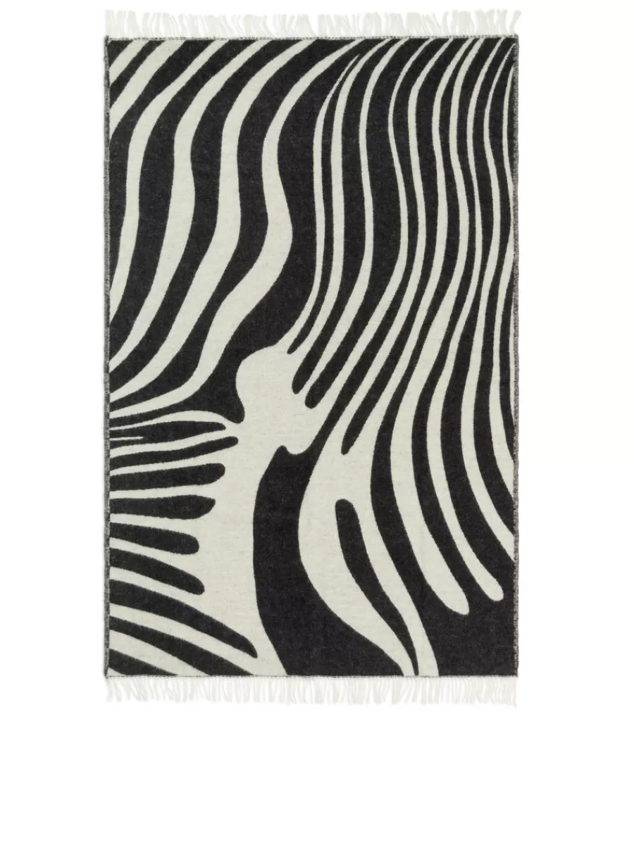 Best ARKET Klippan Wool Blanket Black/Off White