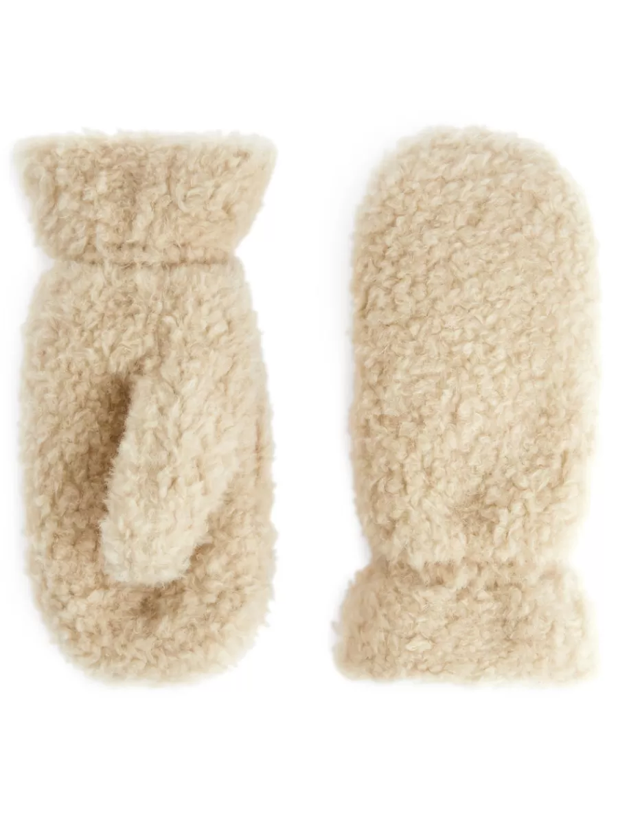 Flash Sale ARKET Padded Pile Mittens Beige