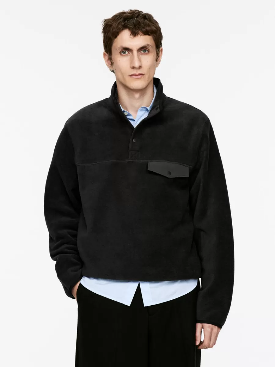 Shop ARKET Pop-over Fleece Black