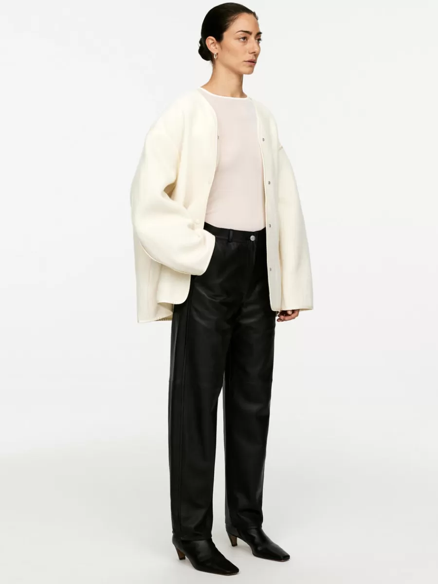 Store ARKET Relaxed Leather Trousers Black