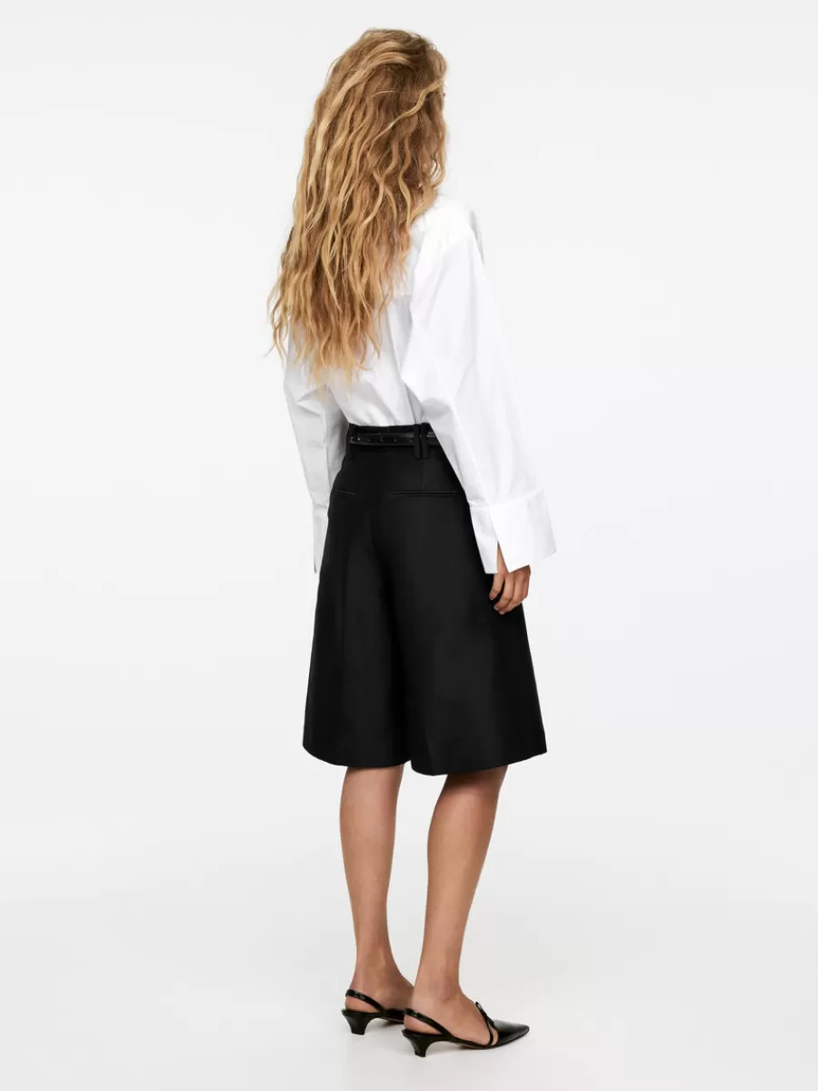 Outlet ARKET Sculptural Shorts Black