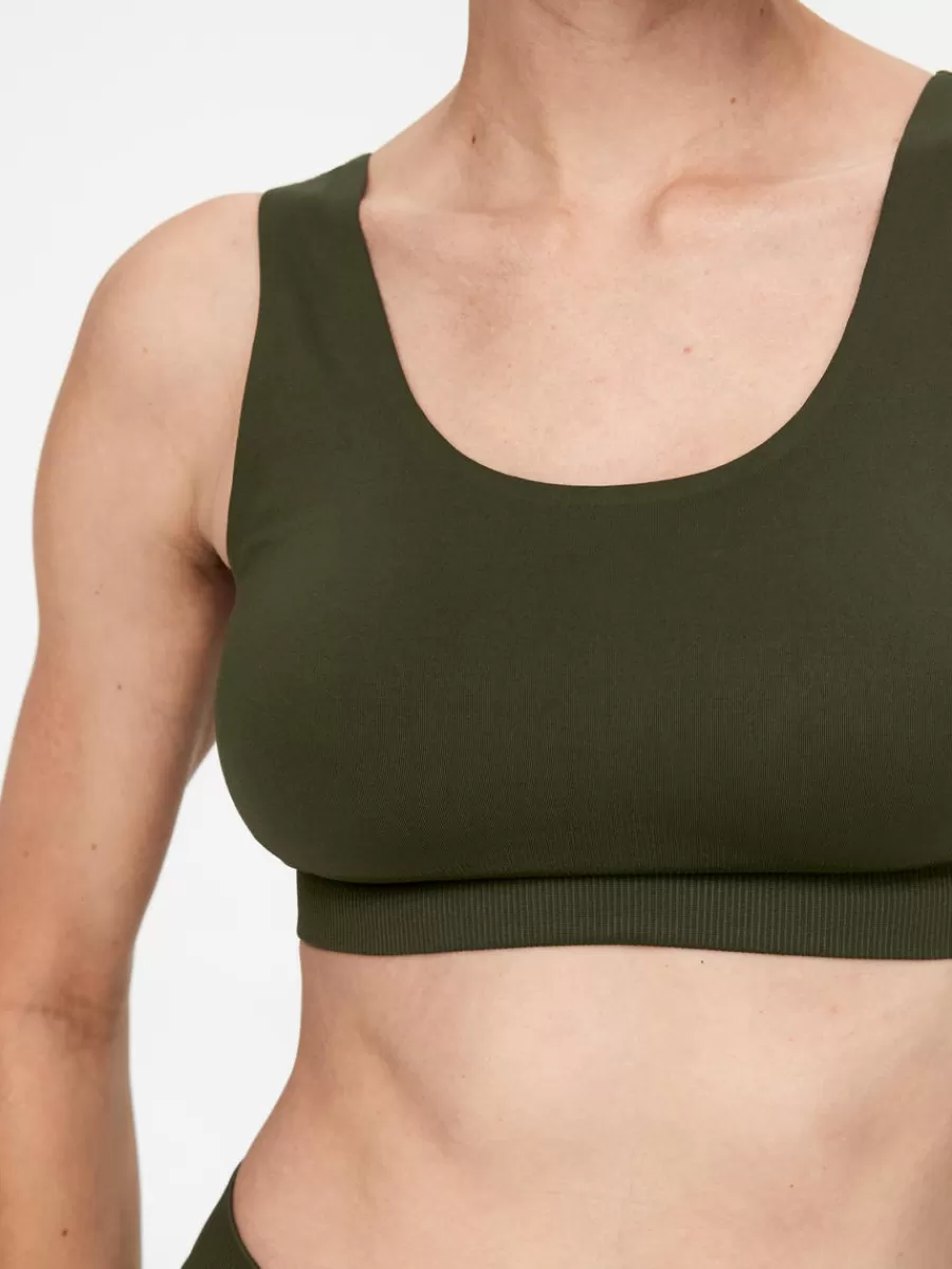 Flash Sale ARKET Seamless Sport Top Dark Khaki Green