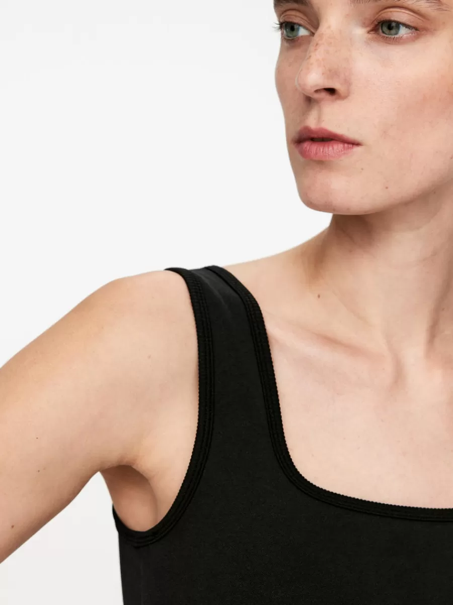 New ARKET Seamless Sports Bra Black